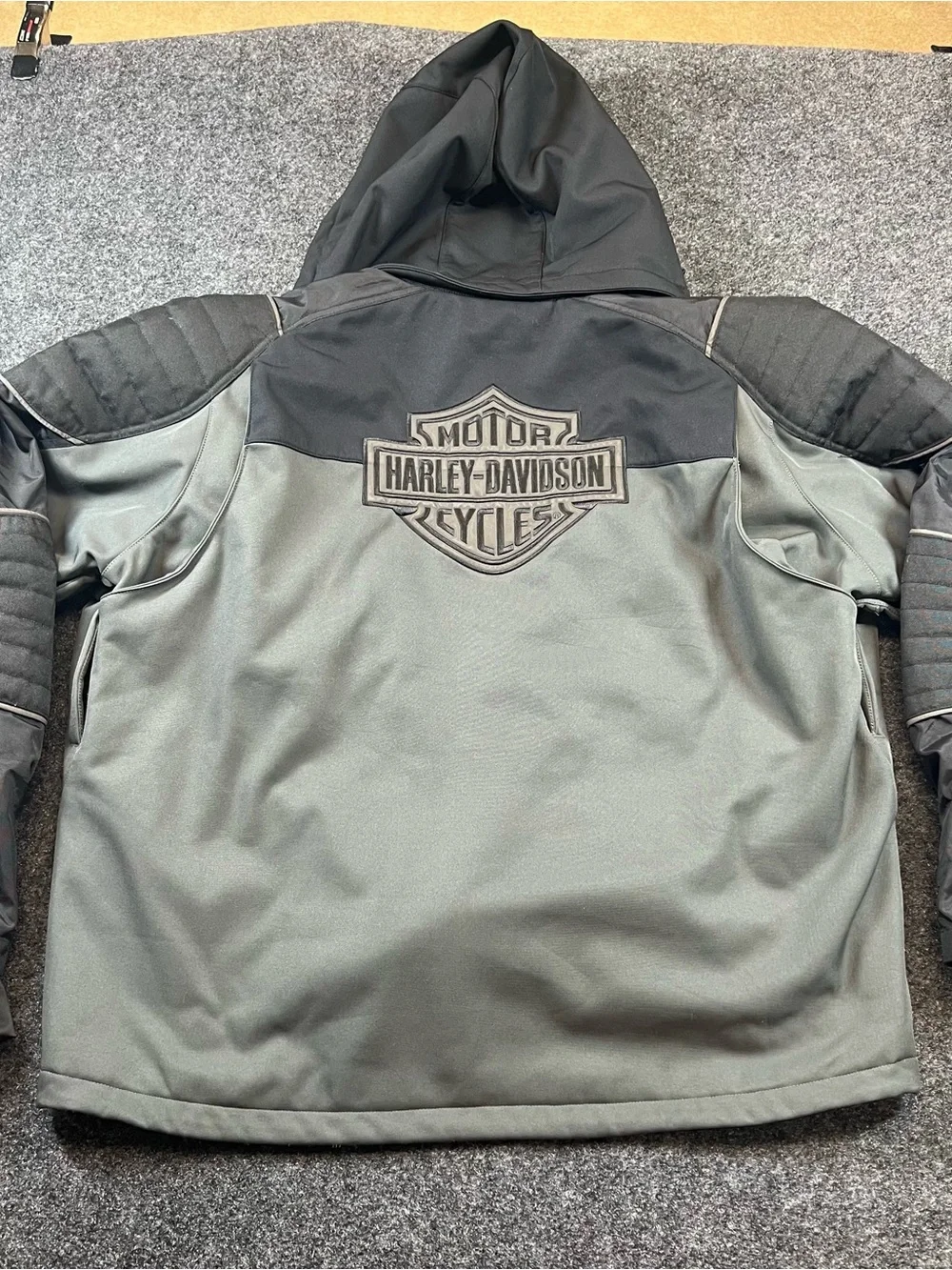 Harley-Davidson Women’s 2XL Hooded Riding Jacket Gray Black Soft Shell Moto - Picture 9 of 12
